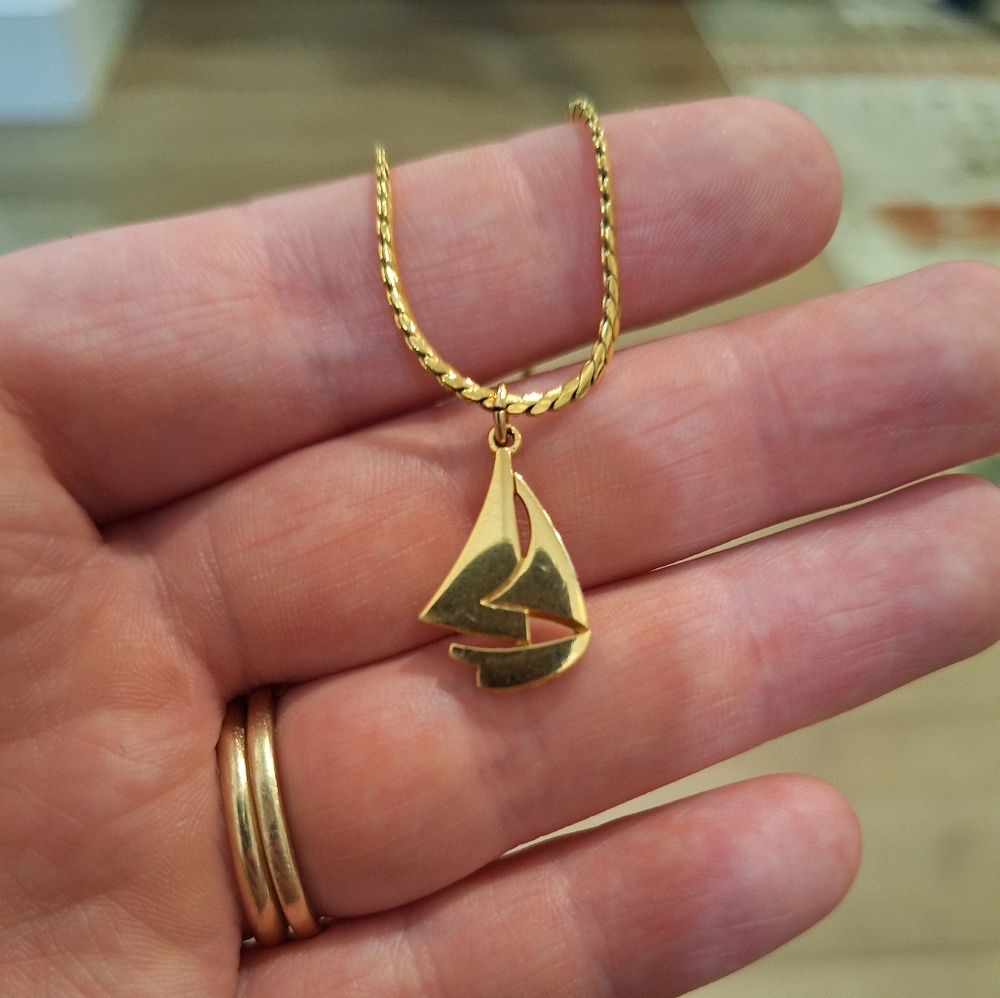 Sailboat Pendant Necklace 9 Inch Chain Gold Colored